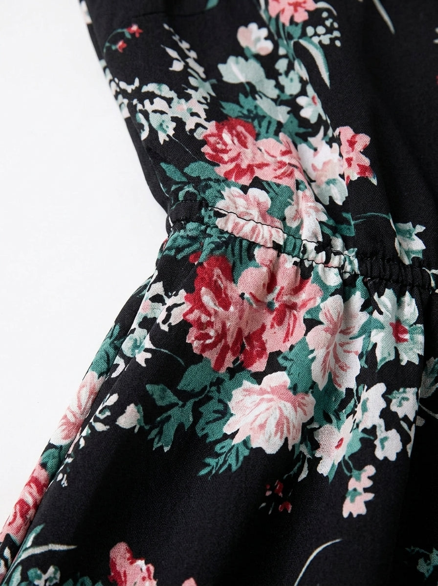 Noir Fleur – Elegante Zwarte Bloemenjurk